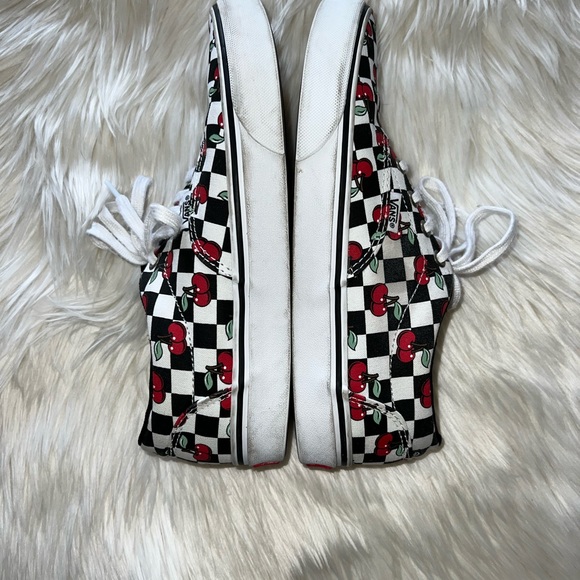 Vans Unisex Doheny Sneaker Cherry Checkered size 8 - Picture 3 of 10